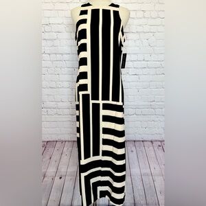 DONNA MORGAN Striped Sleeveless Maxi Dress--8